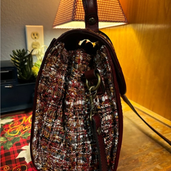 Patricia Nash Satchel/Crossbody Strap Included - Picture 4 of 11